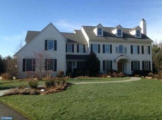 201 Twinings Ln, Wayne, PA 19087
