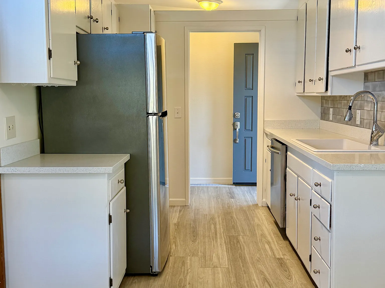 5715 Doremus Ave — Photo 1