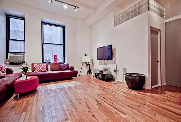 Sold by ROOM Real Estate | media 12