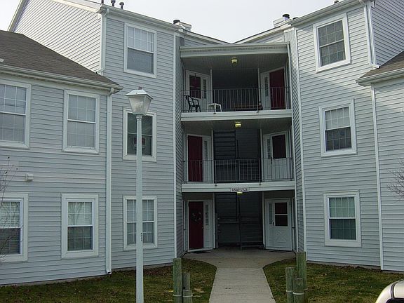 2nd image of 1518 Waters Edge Dr #18D