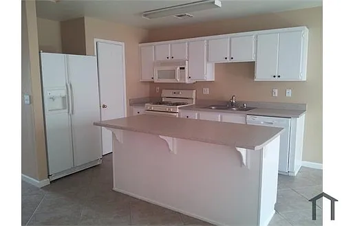 3013 Honeysuckle Ave Photo 1