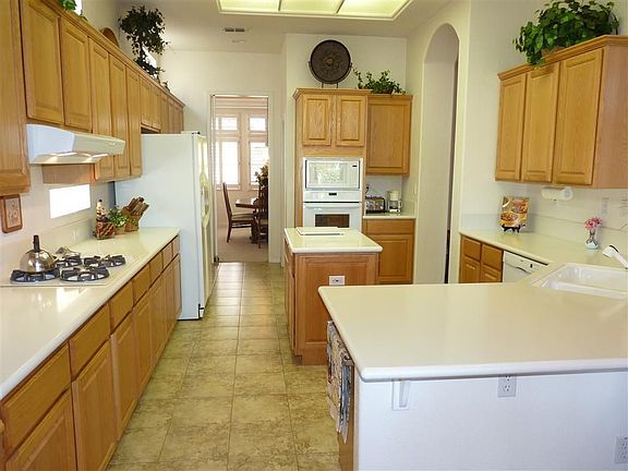 5th image of 6097 Rose Garden Ln
