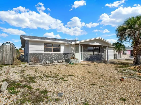 13605 Garris Dr, Hudson, FL 34667