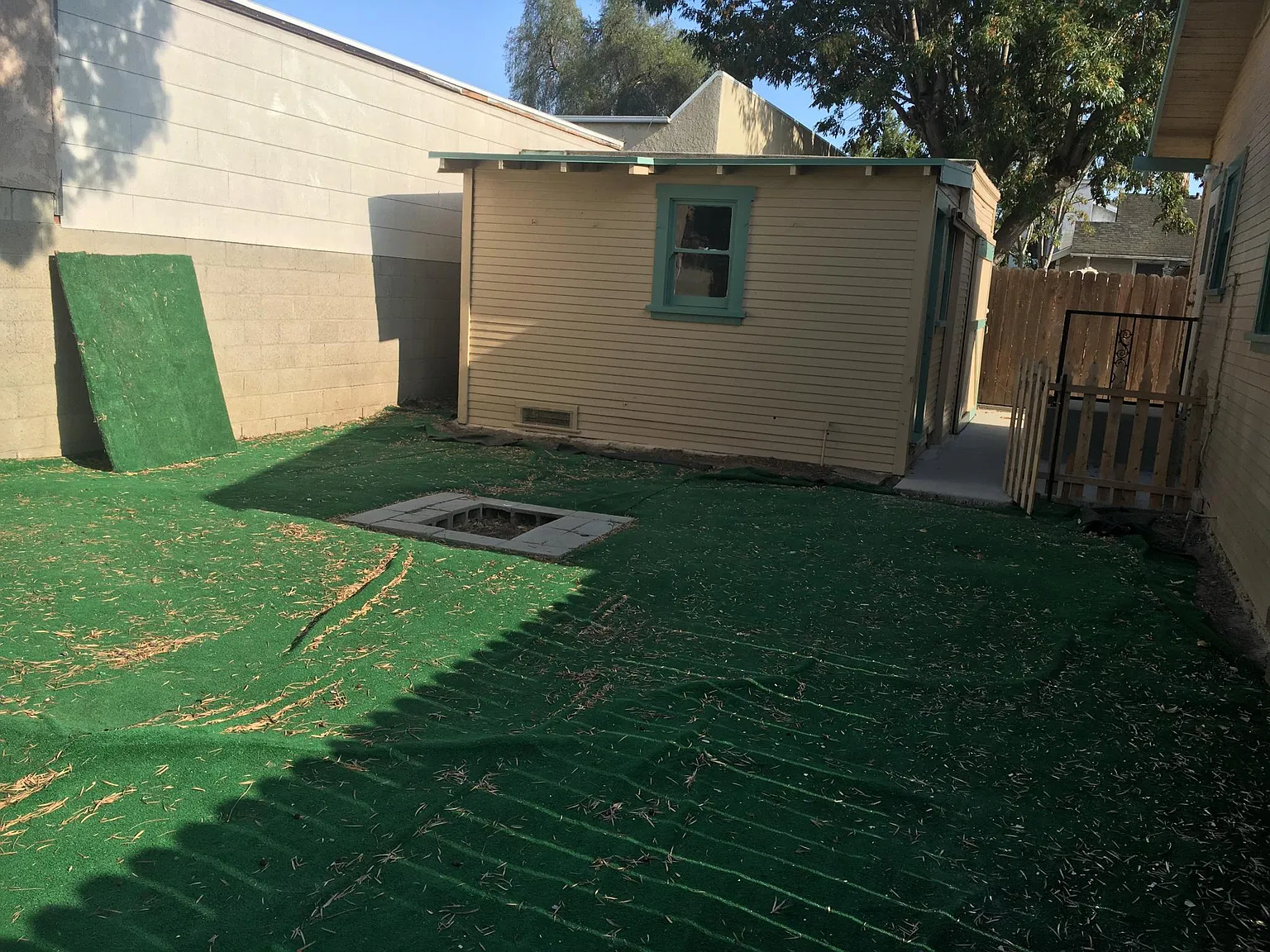 652 N Newport Ave — Photo 3
