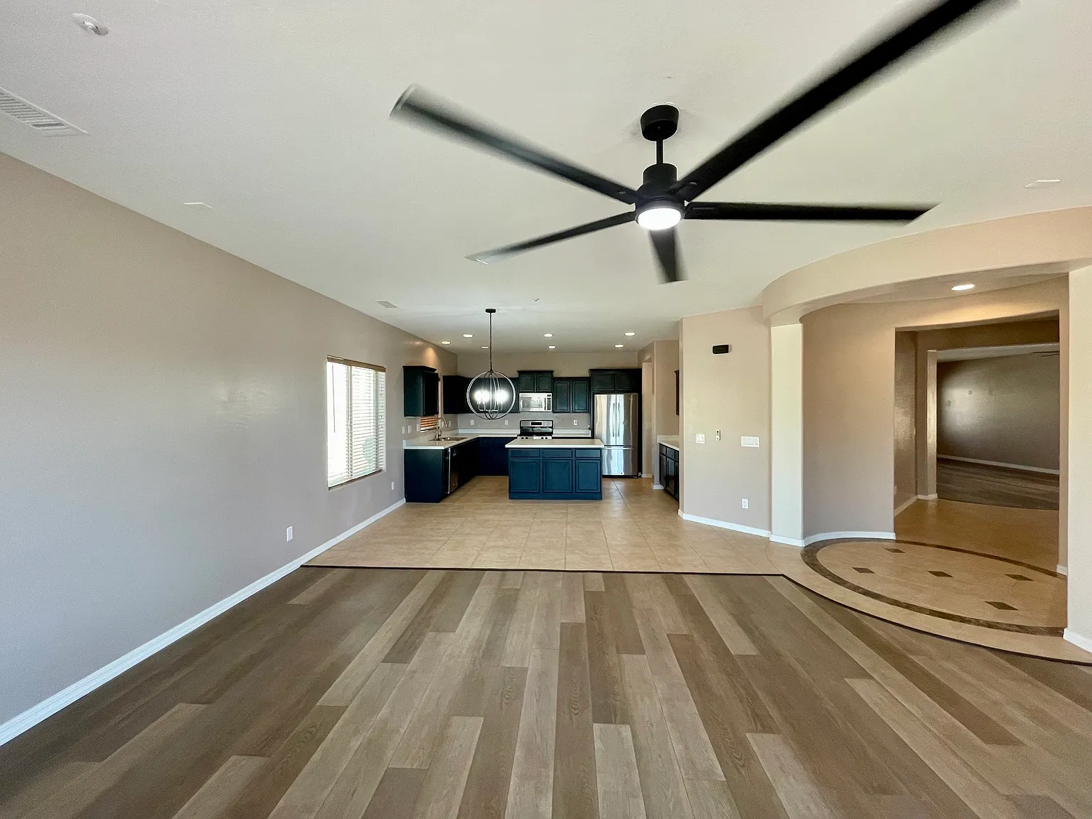 5 bed, 4021 sqft, $2,895 — Photo 4
