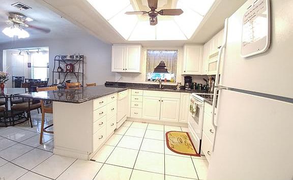 5th image of 4525/4527 SW 9th Ave