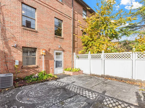 3651 Meadow Lane image 28 of 31