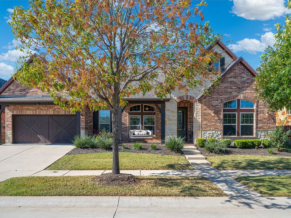 1st image of 217 Waterside Dr