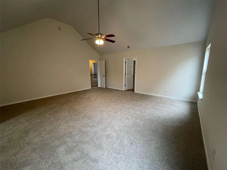 4205 Pointe Vecchio Cir — Photo 41