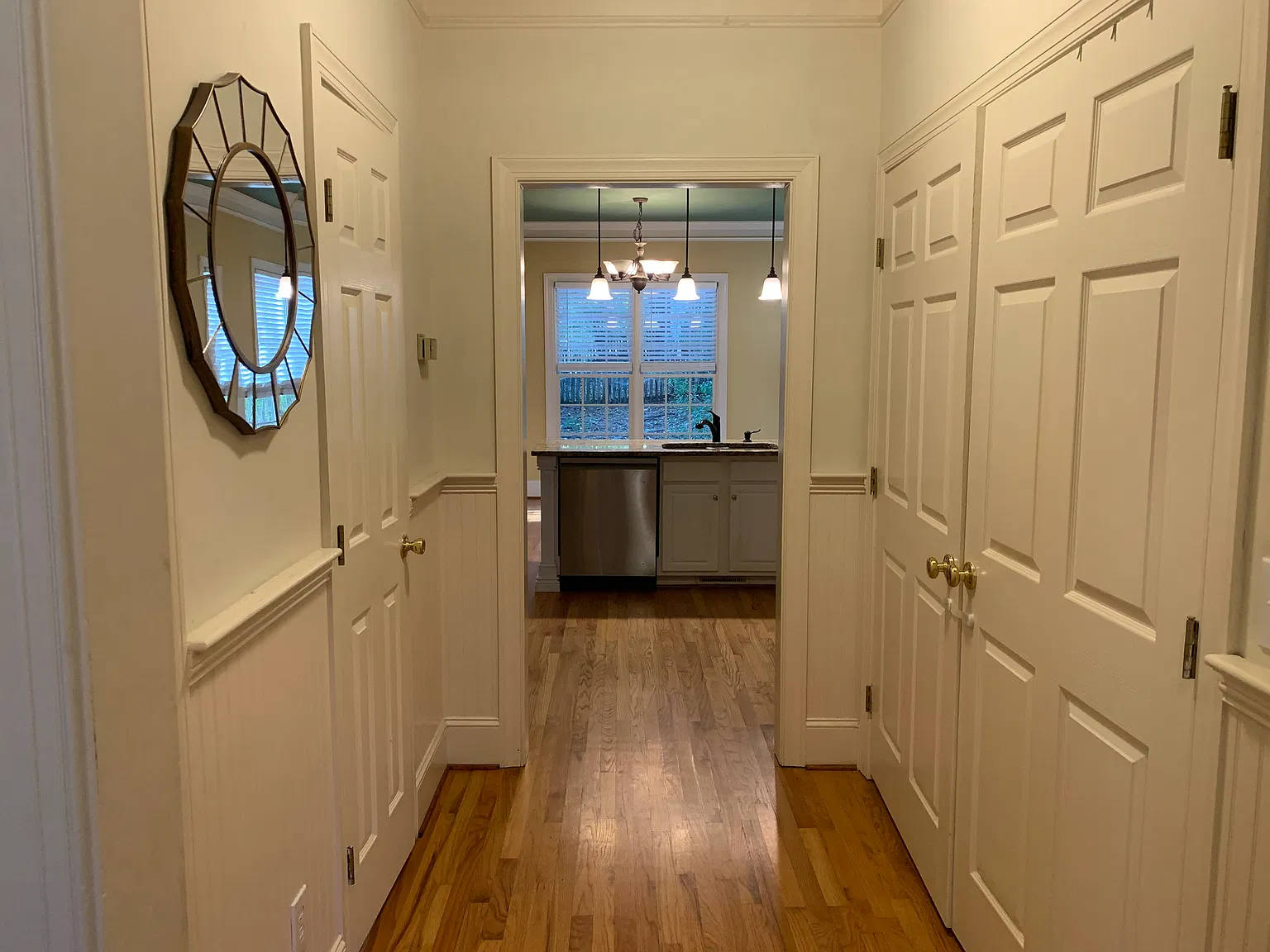 4 bed, 2.5 bath, 2144 sqft, $2,500 — Photo 4