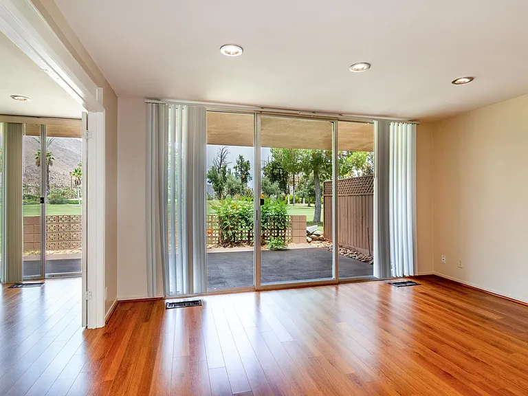 Canyon Villas — Photo 9