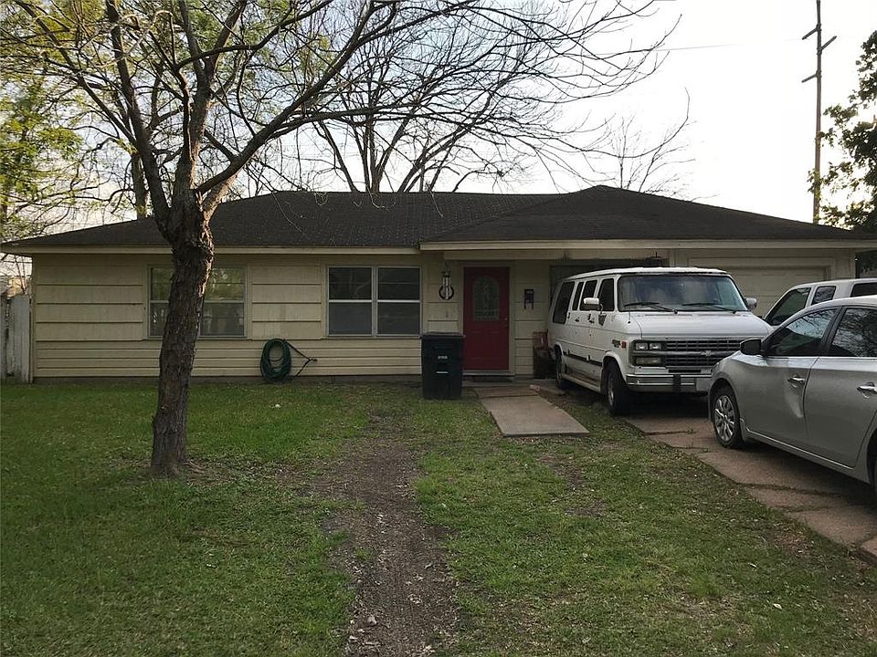 1st image of 2822 Forest Oaks Blvd