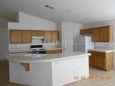 2nd image of 4117 Warren Rock St