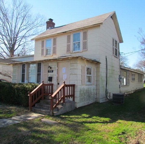 1st image of 523 Marshall Ave