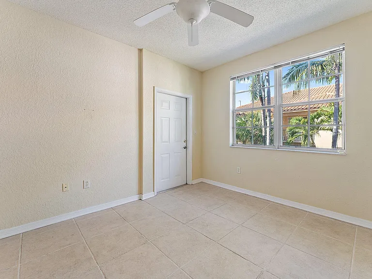1803 N Flagler Dr #303 — Photo 19