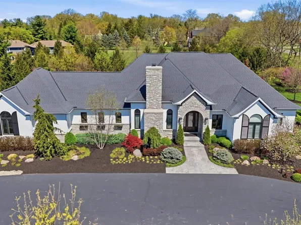 5104 Rollman Estates Dr, Cincinnati, OH 45236