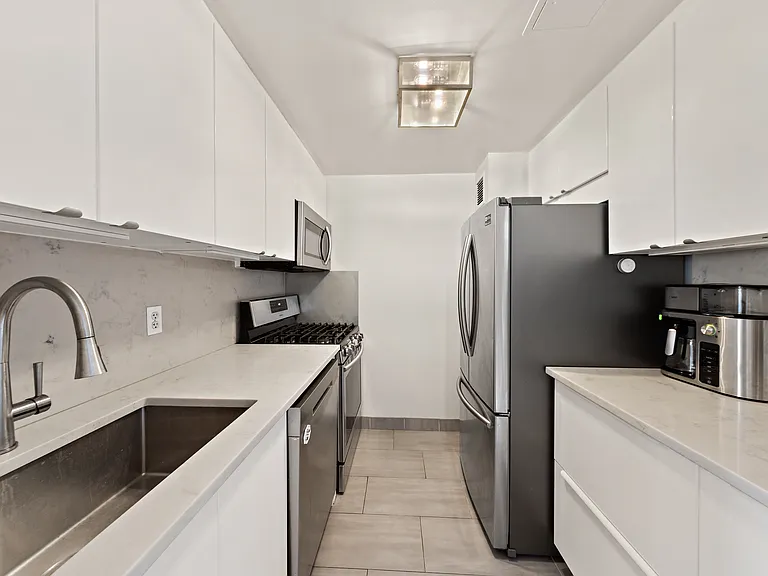 1831 Madison Ave #7F — Photo 3