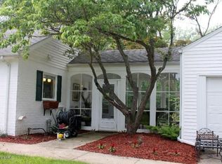 1033 Edgemoor Ave, Kalamazoo, MI 49008