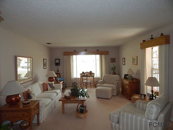 2nd image of 39 Cloverdale Ct N