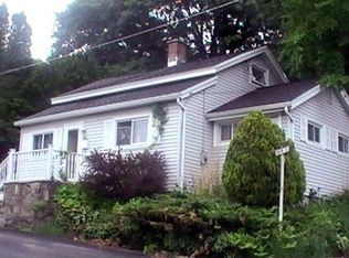 4 Union St, Lee, MA 01238