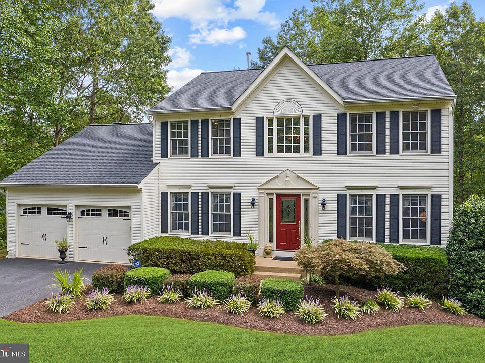1st image of 12 Breezy Knoll Ct