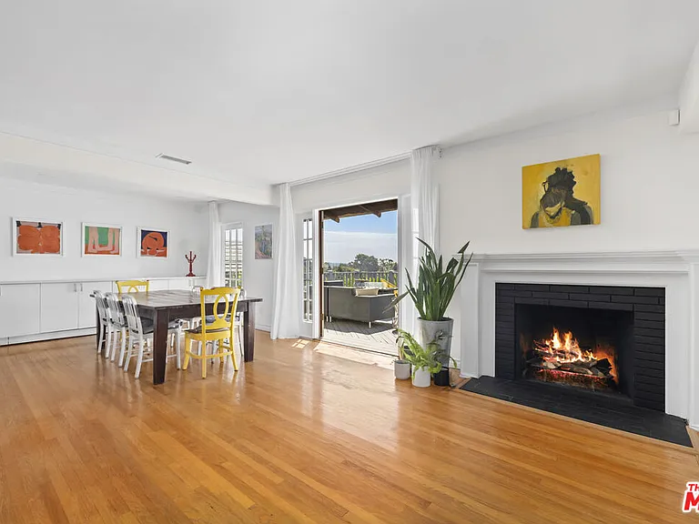 1808 Navy St — Photo 4