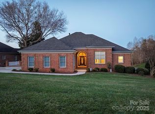 110 49th Avenue Pl NW, Hickory, NC 28601