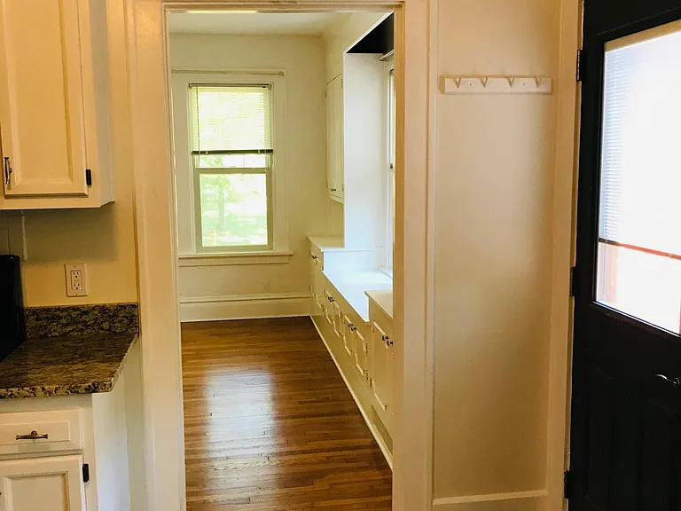 300 Papin Ave — Photo 22