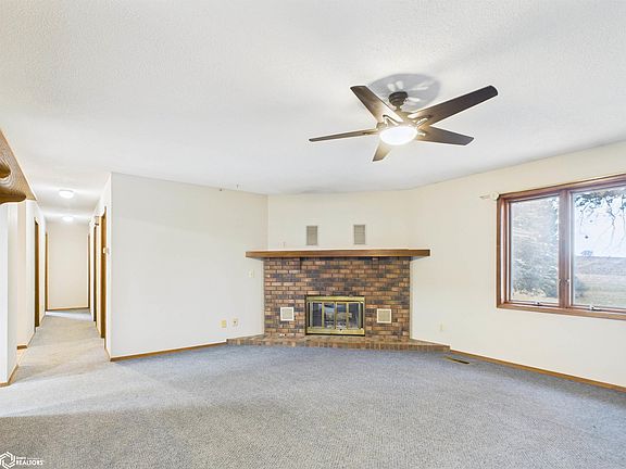 4th image of 2409 270th St
