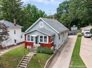 513 Spring Ave NE, Grand Rapids, MI 49503