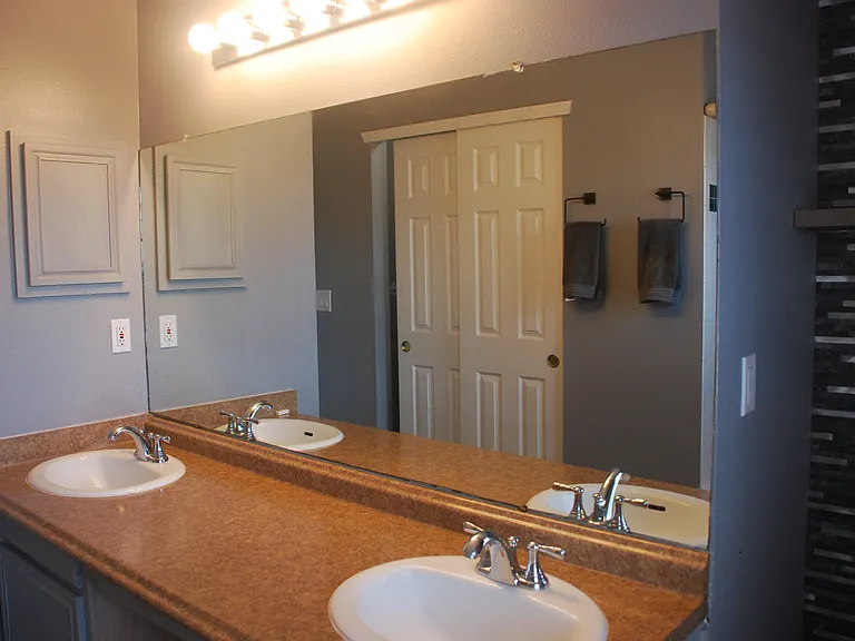 10 Juniper Ave — Photo 11