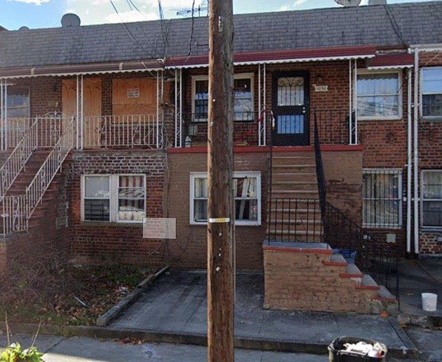 1st image of 1052 E 102nd Street