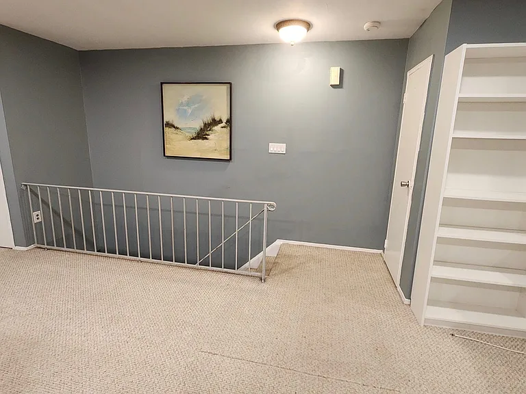 6 Boulder Ct #6 — Photo 4