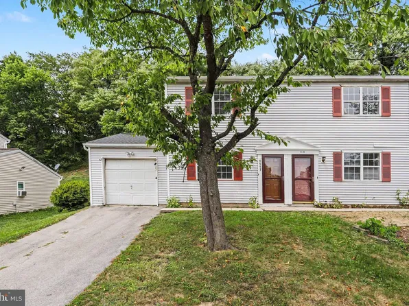1117 Cloverton Dr, Columbia, PA 17512