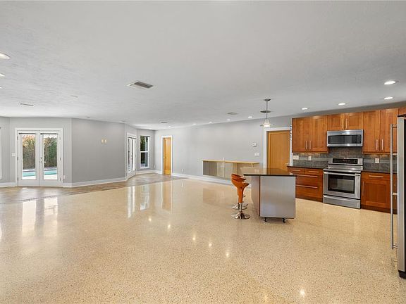 3rd image of 5288 40th St S