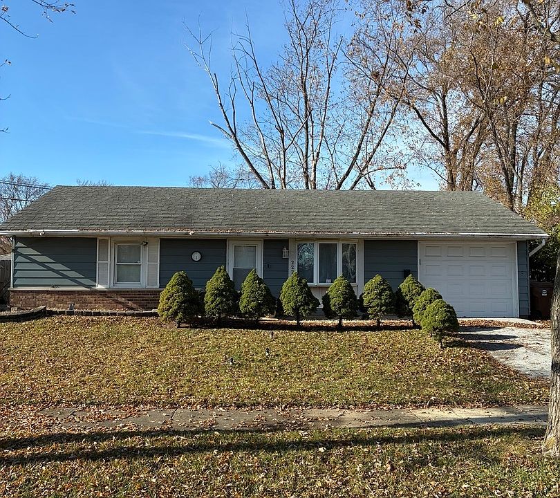 1st image of 22206 Hawthorne Way