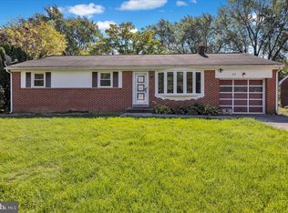52 Hampton Ln, Lancaster, PA 17601