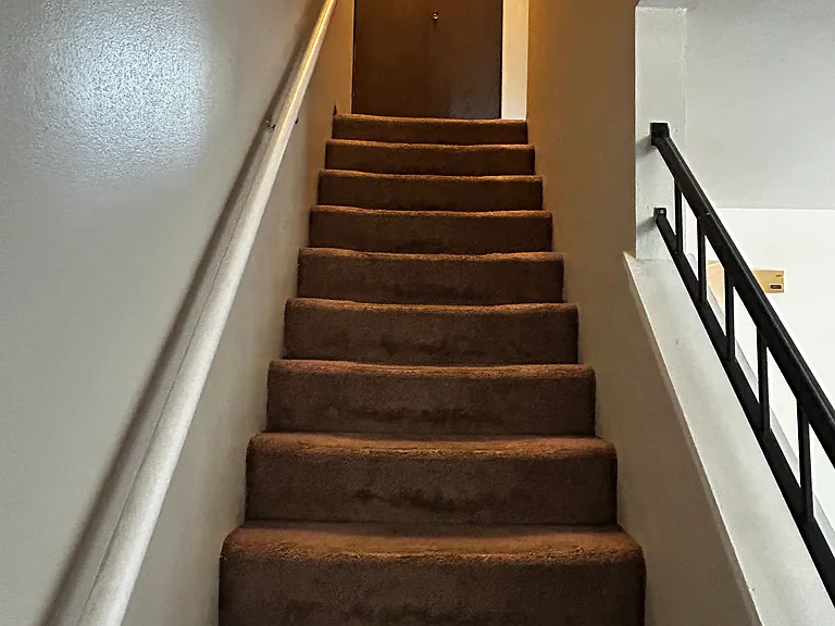 3440 W Richwoods Blvd — Photo 3