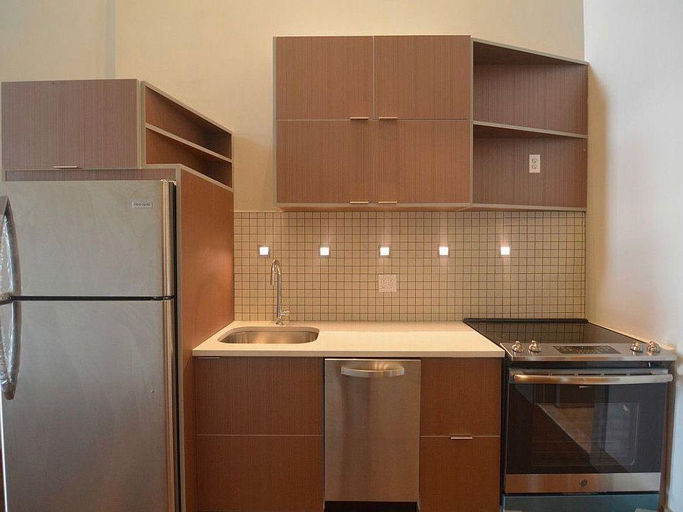 1st image of 254 S 2nd Ave APT 2