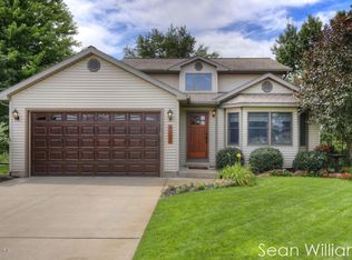 4320 Pheasant Run Dr, Dorr, MI 49323