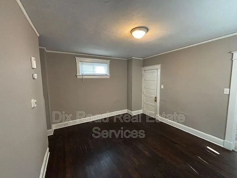 1852 Hewitt Ave #1 — Photo 12