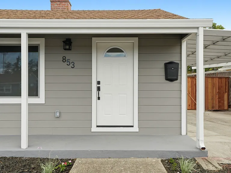 853 Sunset Dr — Photo 5