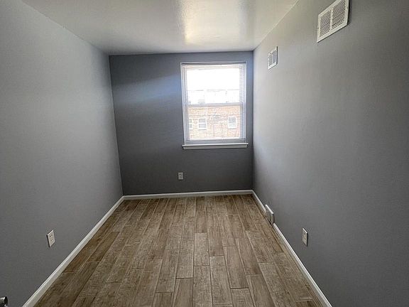 4th image of 1719 Borbeck Ave