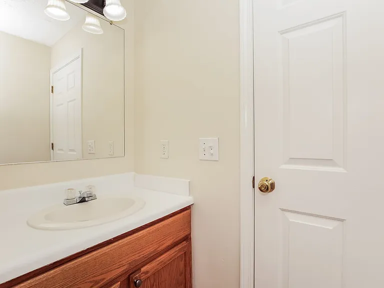 2313 Leighton Way — Photo 15