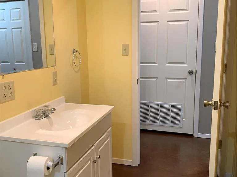 258 Private Road 7422 — Photo 11