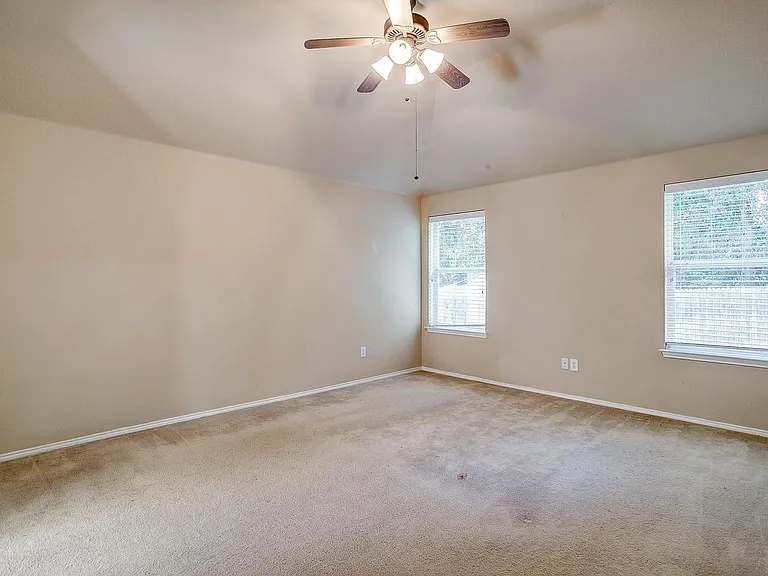 2230 Cancun Dr — Photo 13