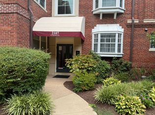 2107 N Scott St APT 67, Arlington, VA 22209