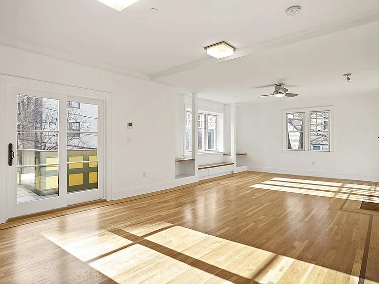 165 Winthrop Rd #D — Photo 12