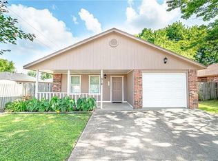 516 Hill Cir, Centerton, AR 72719