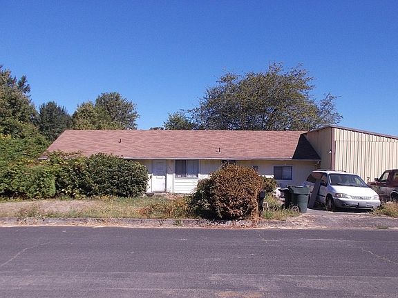 3rd image of 844 Beechwood St